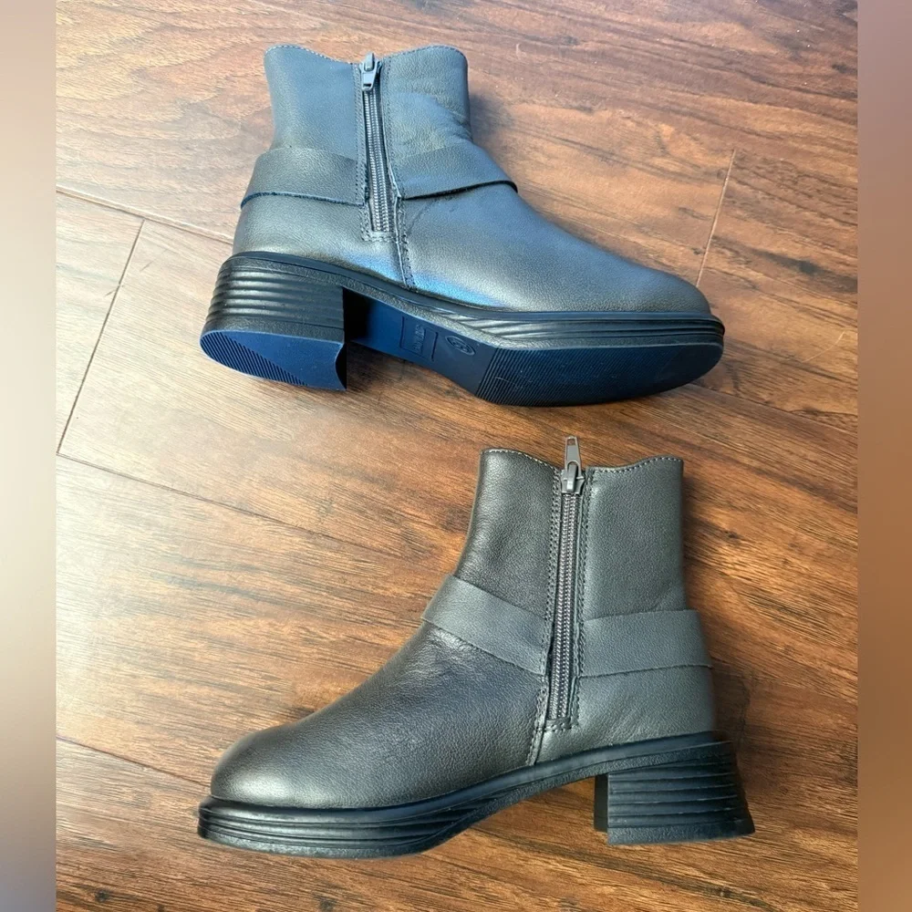 NWOT Steve Madden Stone Leather Motorcycle Rider Ankle Boots-Size 13
